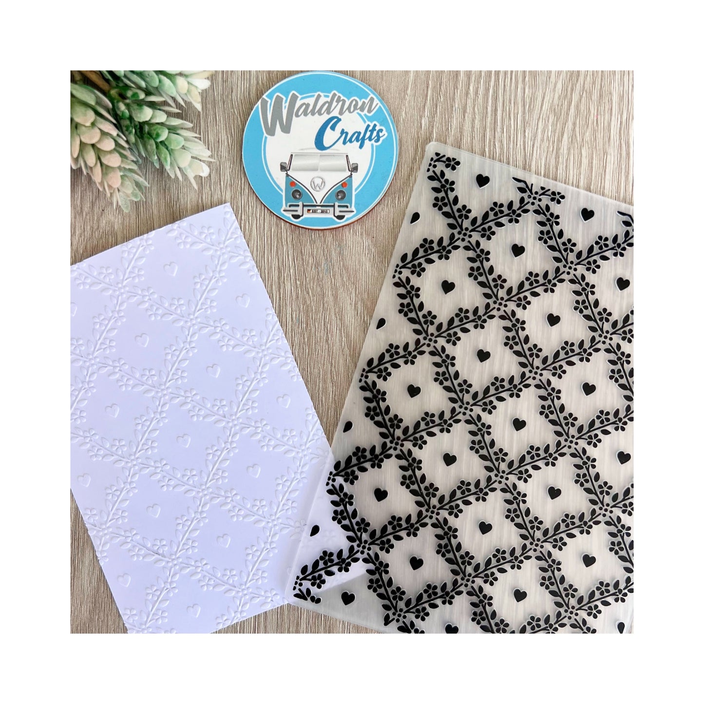 Carpeta de Embossing Fondo Ramas + Corazones