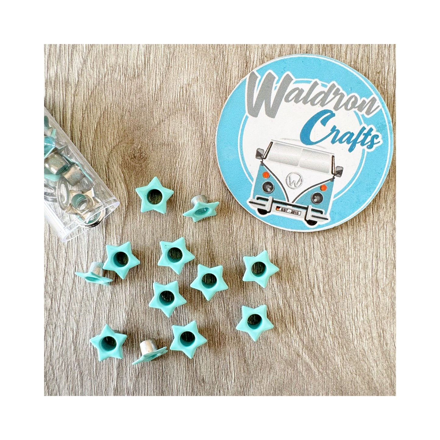 Eyelets stars