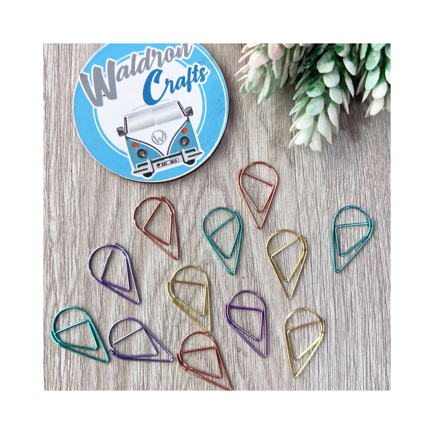 Colored clips 12 pcs